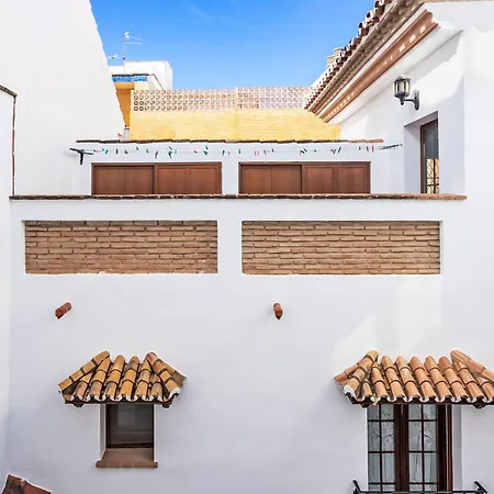 El Patio De Lazaro By Interhome