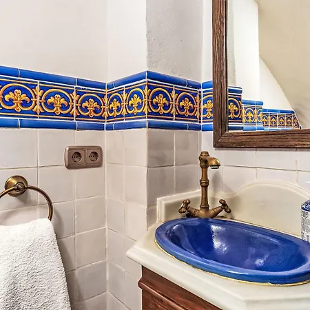 El Patio De Lazaro By Interhome * 丰希罗拉