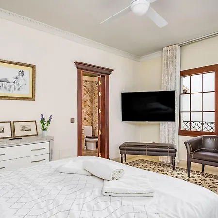 El Patio De Lazaro By Interhome