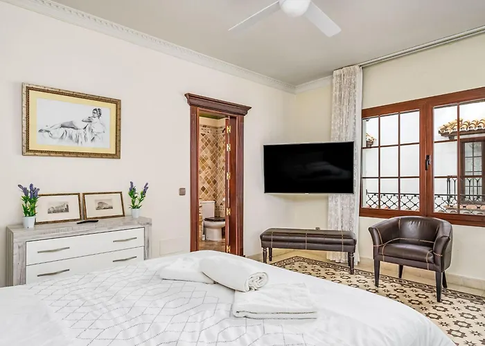 El Patio De Lazaro By Interhome