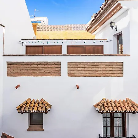 El Patio De Lazaro By Interhome